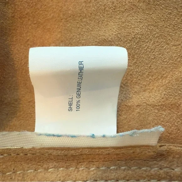 GAP Women's Brown Shearling Vest - Picture 6 of 6